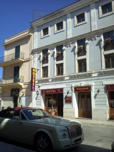 Hotel Villa Ada Pozzallo Exteriör bild