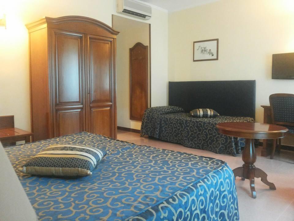 Hotel Villa Ada Pozzallo Exteriör bild